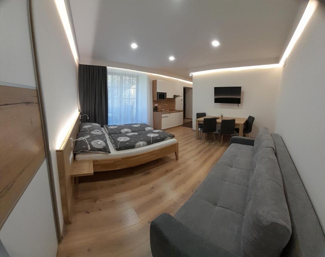 Apartmany Lumi Veľky Slavkov Bagian luar foto